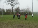 Voetbalpieten bezoeken training S.K.N.W.K. JO9-1 en JO7-1 op zaterdag 4 december 2021 (6/75)